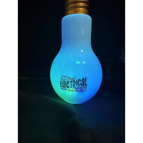 Disneyland Main Street 50TH Anniv. Electrical Parade Light Up Bulb Sipper New - Picture 8 of 10